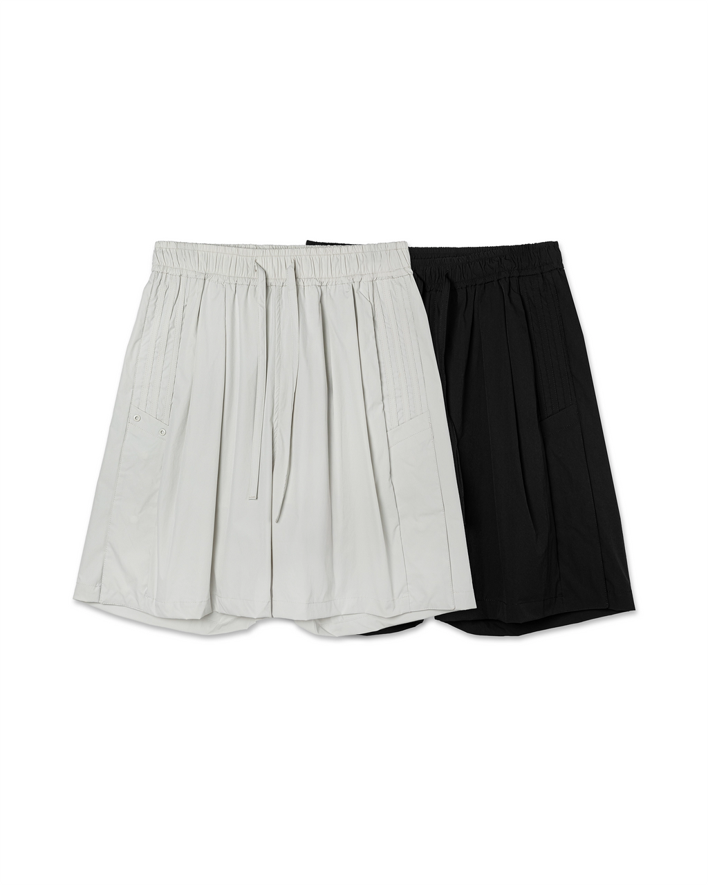 Drawstring Pleated Shorts