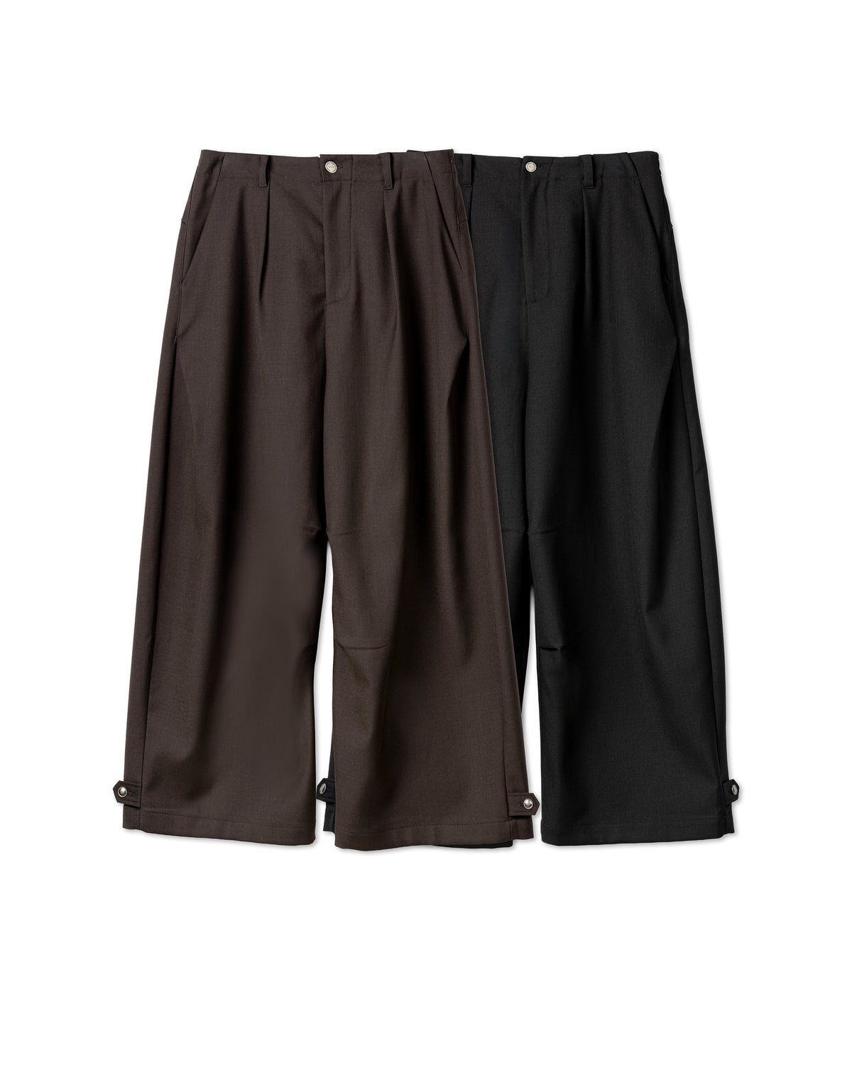 Vol.3 Ch.2 Pleated Curved Wide-Leg Trousers