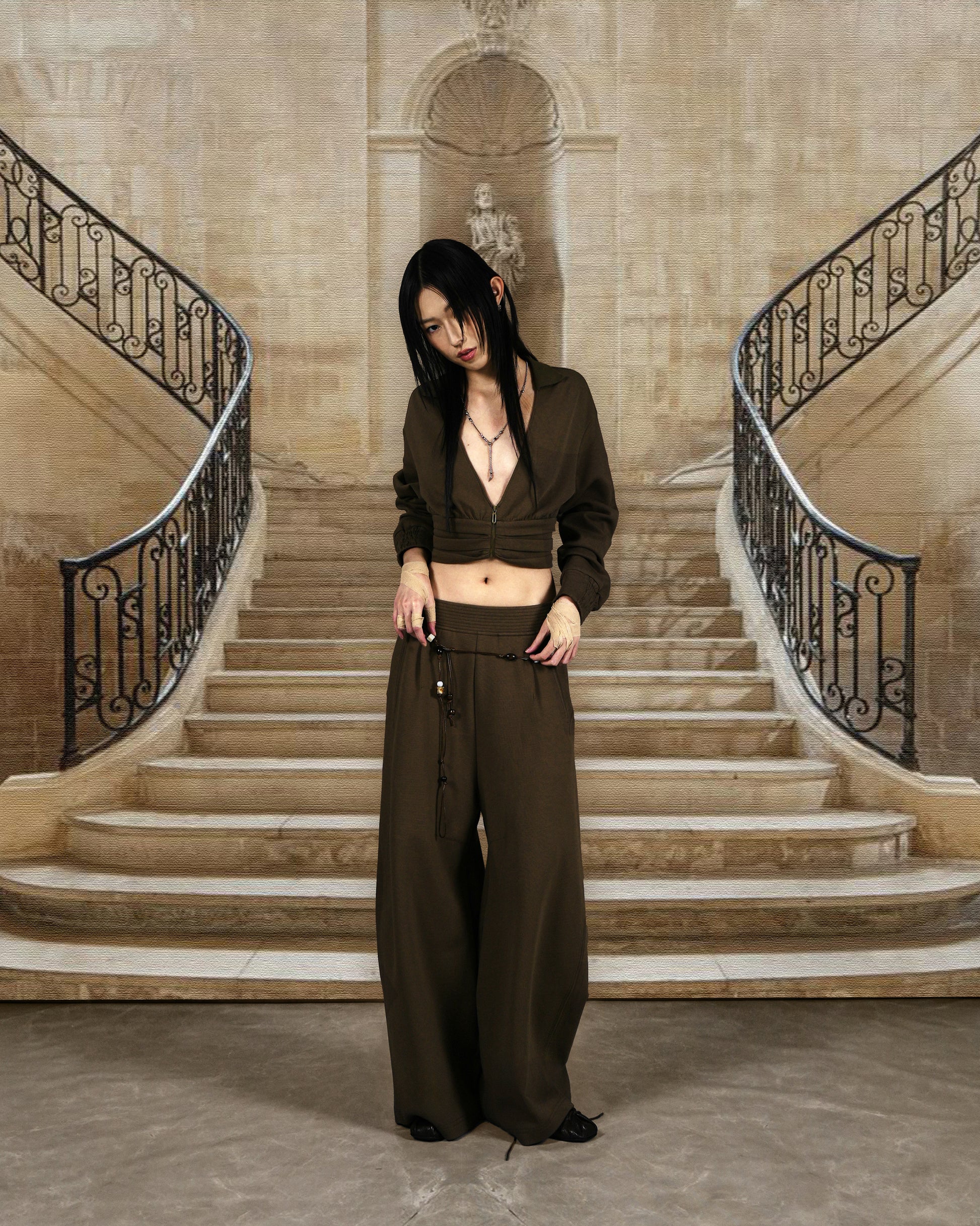 N E O VOL.2_CH.2 Boxer Crop Top