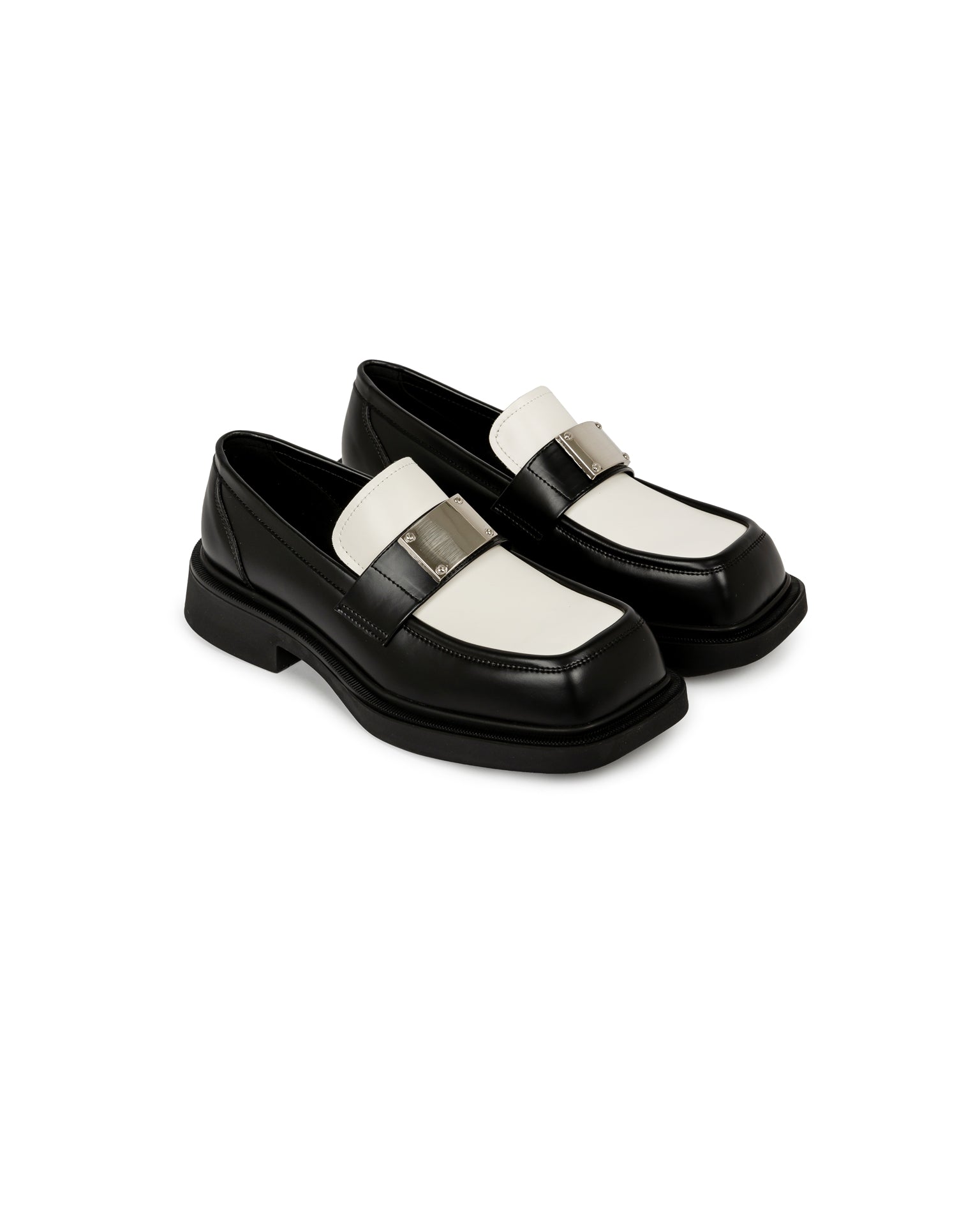 N E O Loafers