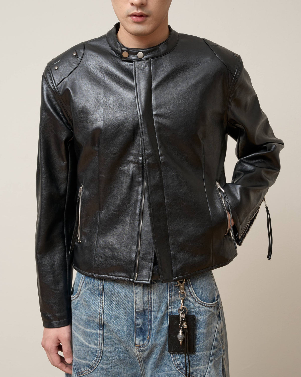 Vol.3 Ch.2 Plaid-lined Leather Jacket