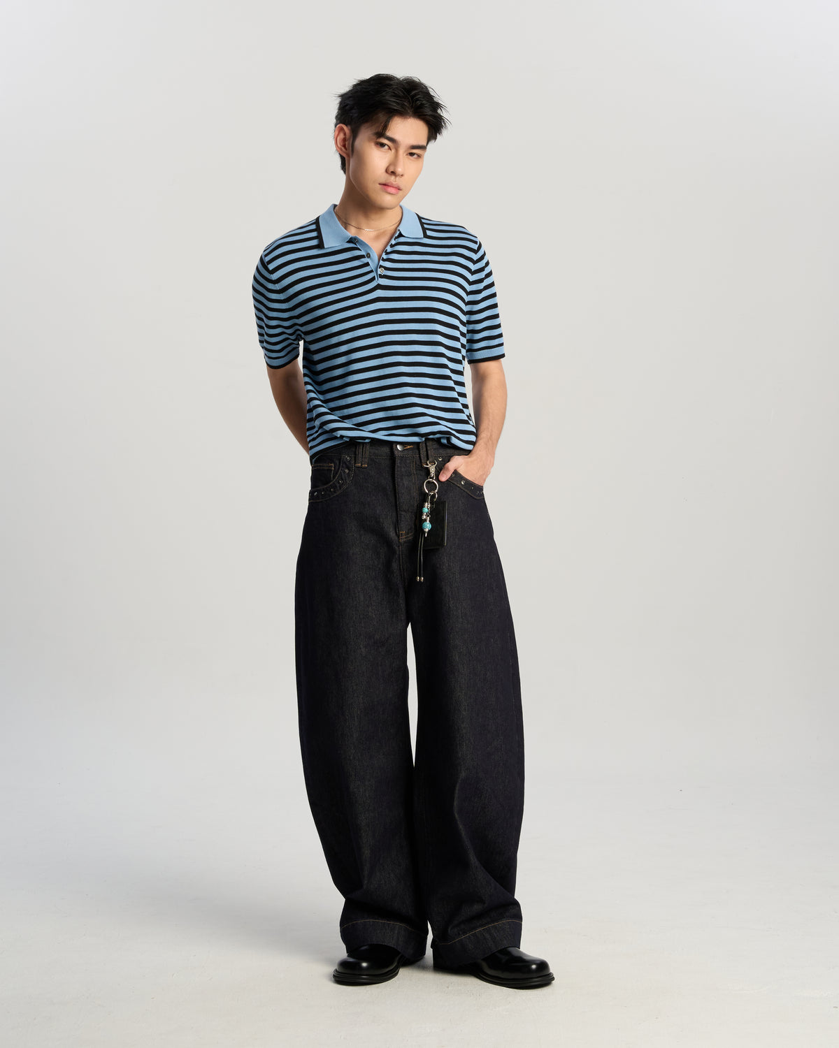 Curved Indigo Stud Jeans