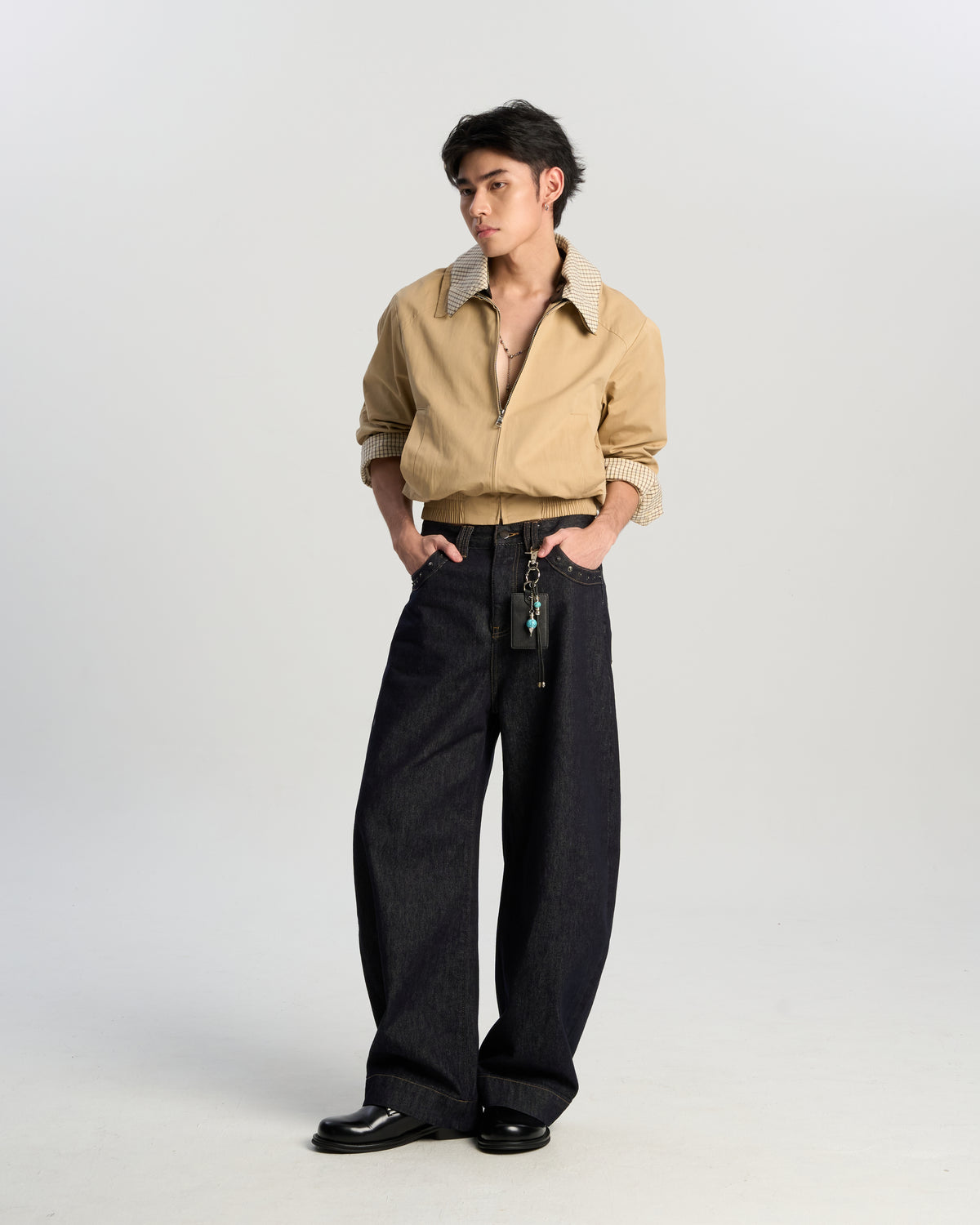 Curved Indigo Stud Jeans