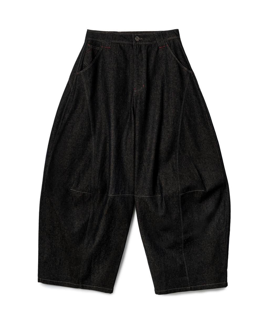 Structured Curved-Leg Jeans