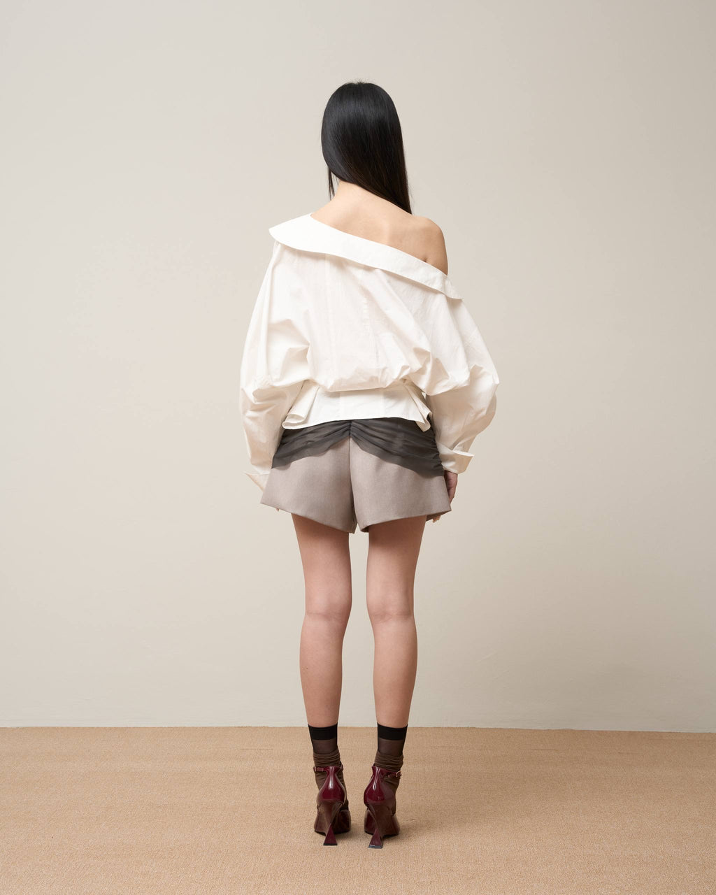 Vol.3 Ch.2 Structured Ruched-Mesh Shorts