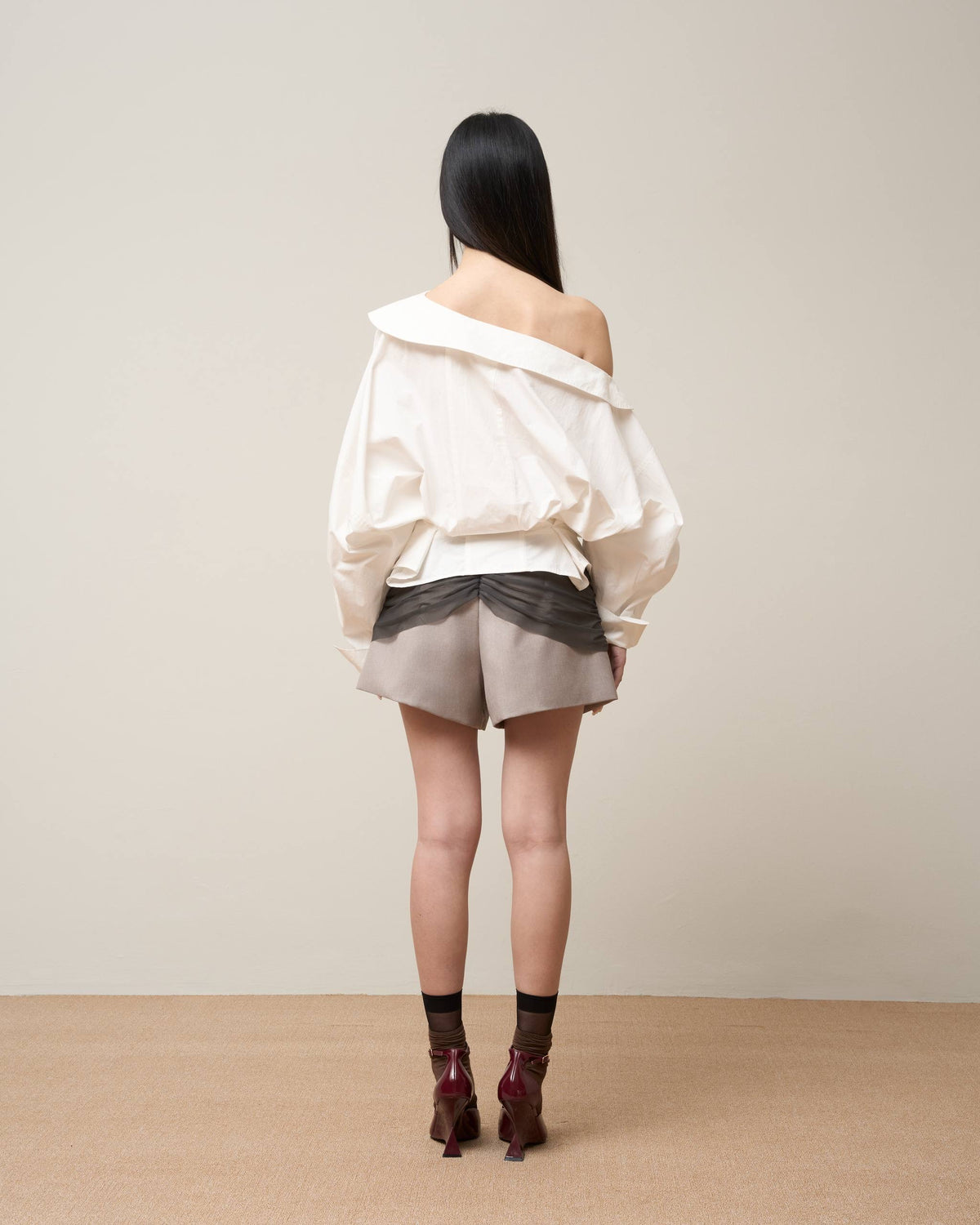 Vol.3 Ch.2 Structured Ruched-Mesh Shorts
