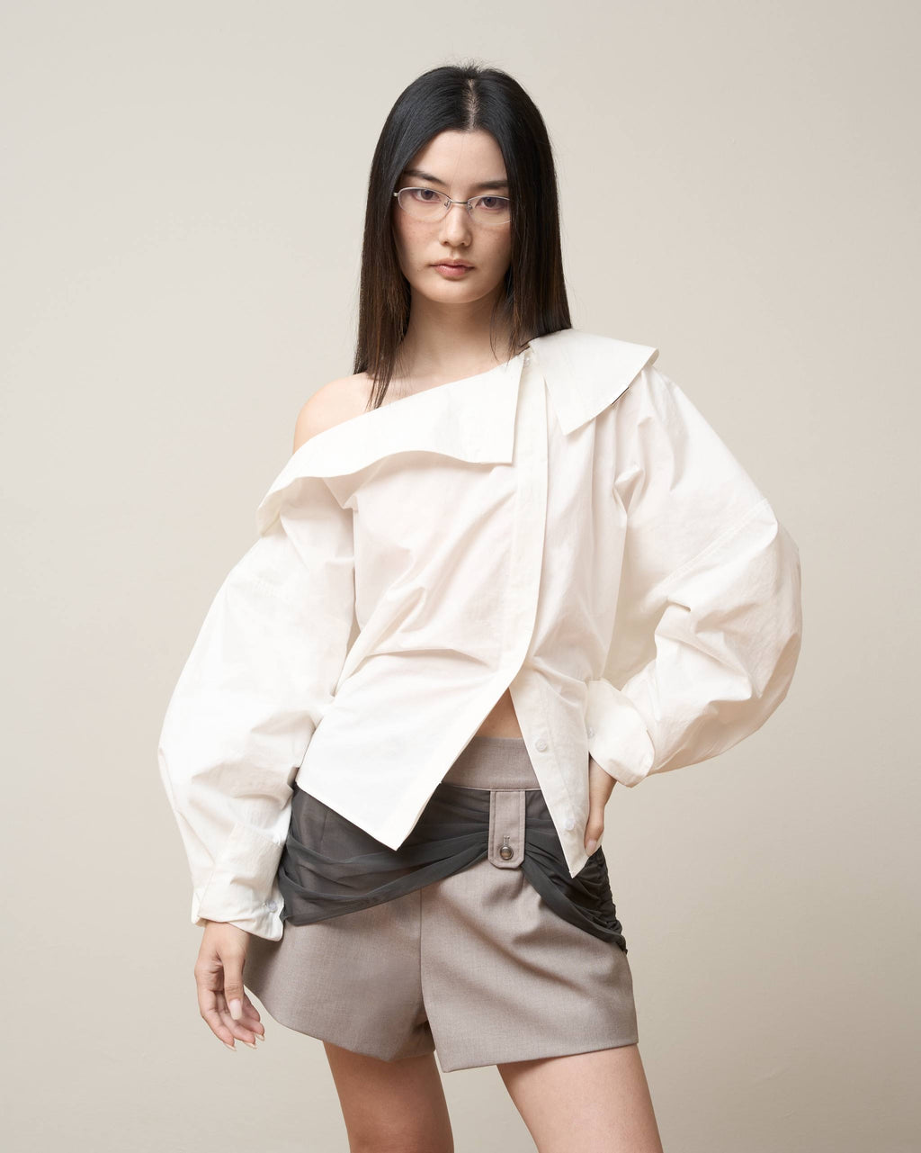 Vol.3 Ch.2 Structured Ruched-Mesh Shorts