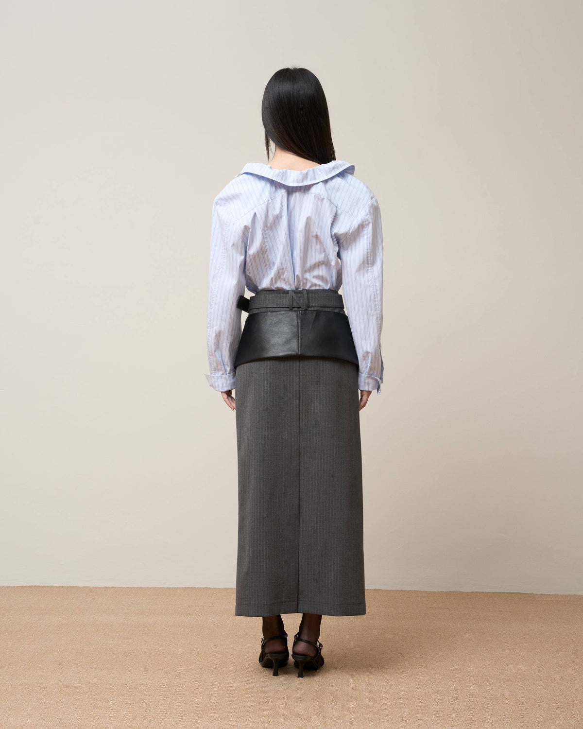 Vol.3 Ch.2 Minimalist Drawstring-Collar Poplin Blouse