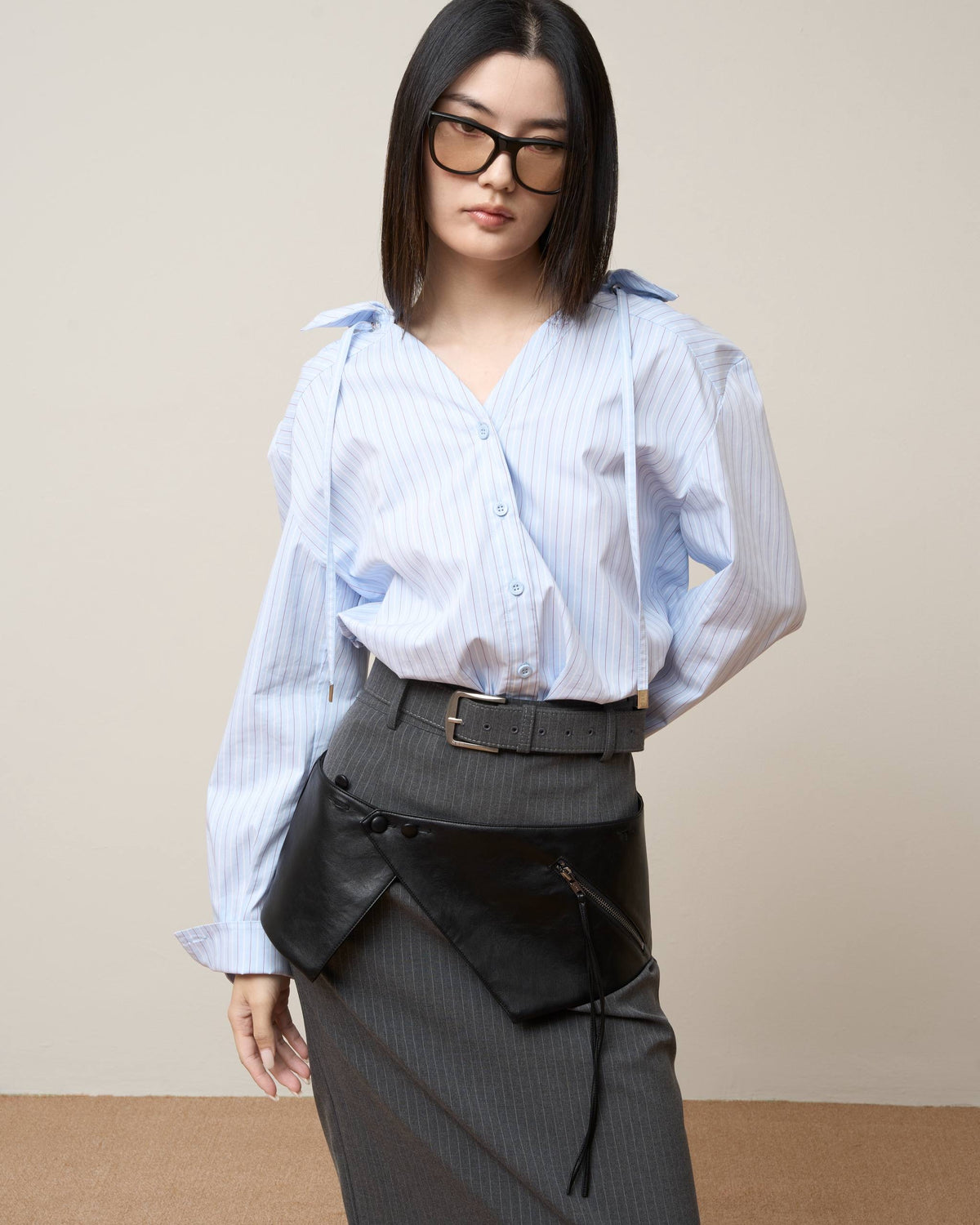 Vol.3 Ch.2 Minimalist Drawstring-Collar Poplin Blouse