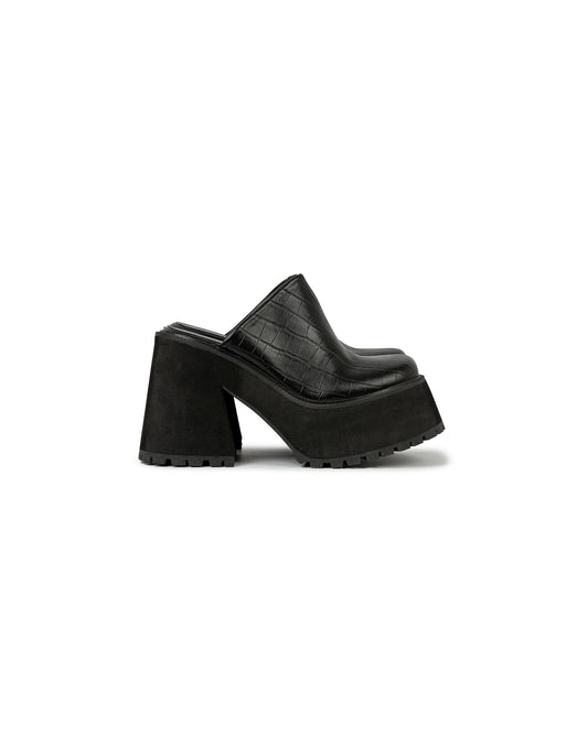 Chunk Sole Slip-Ons