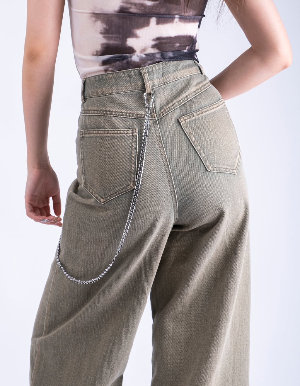 Frayed Center Seam Denim Pants